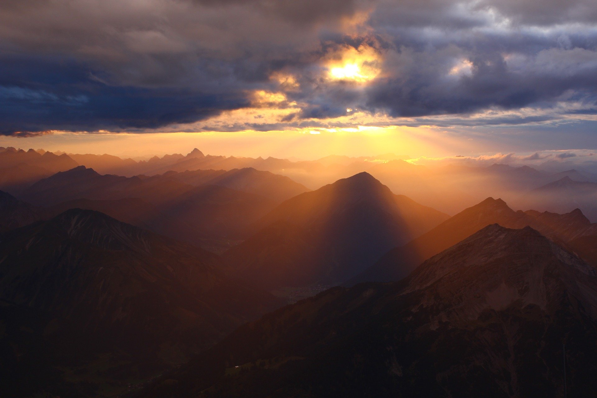 zugspitze-1048995_1920-1